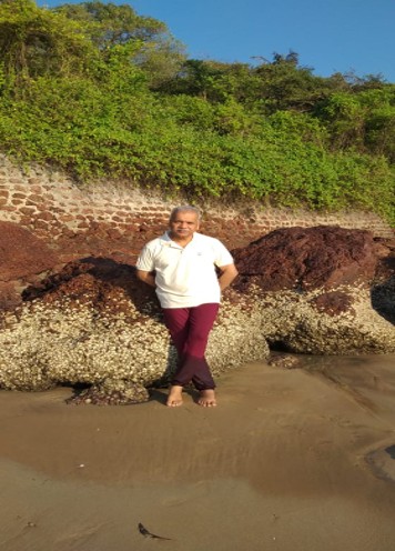 White and cream T - shirt and maroon bamboo bottoms